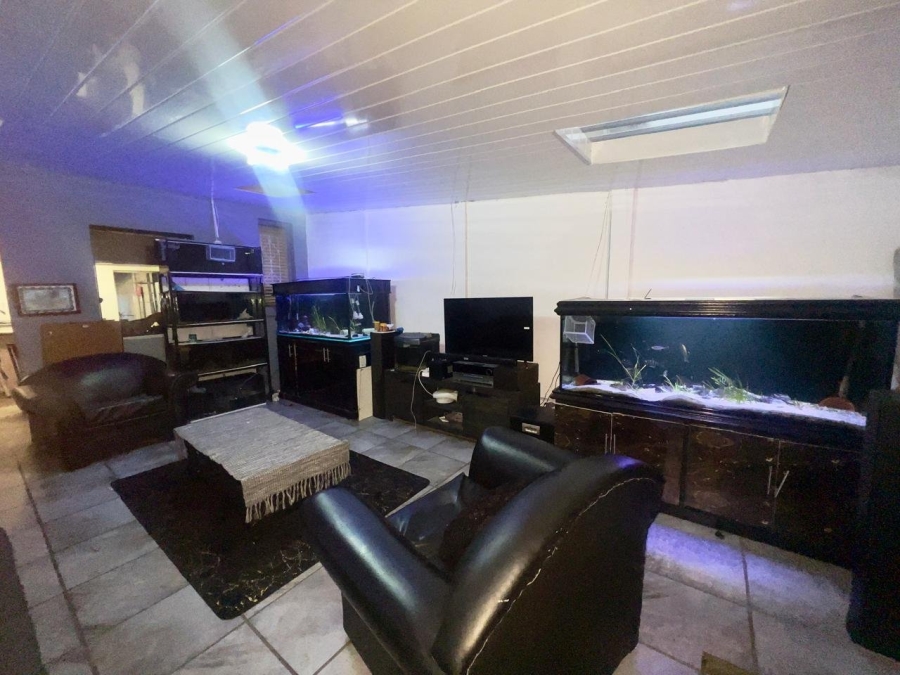 2 Bedroom Property for Sale in Woodlands Western Cape